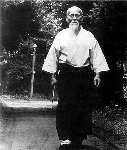 O Sensei fondateur de l'aikido marchant
